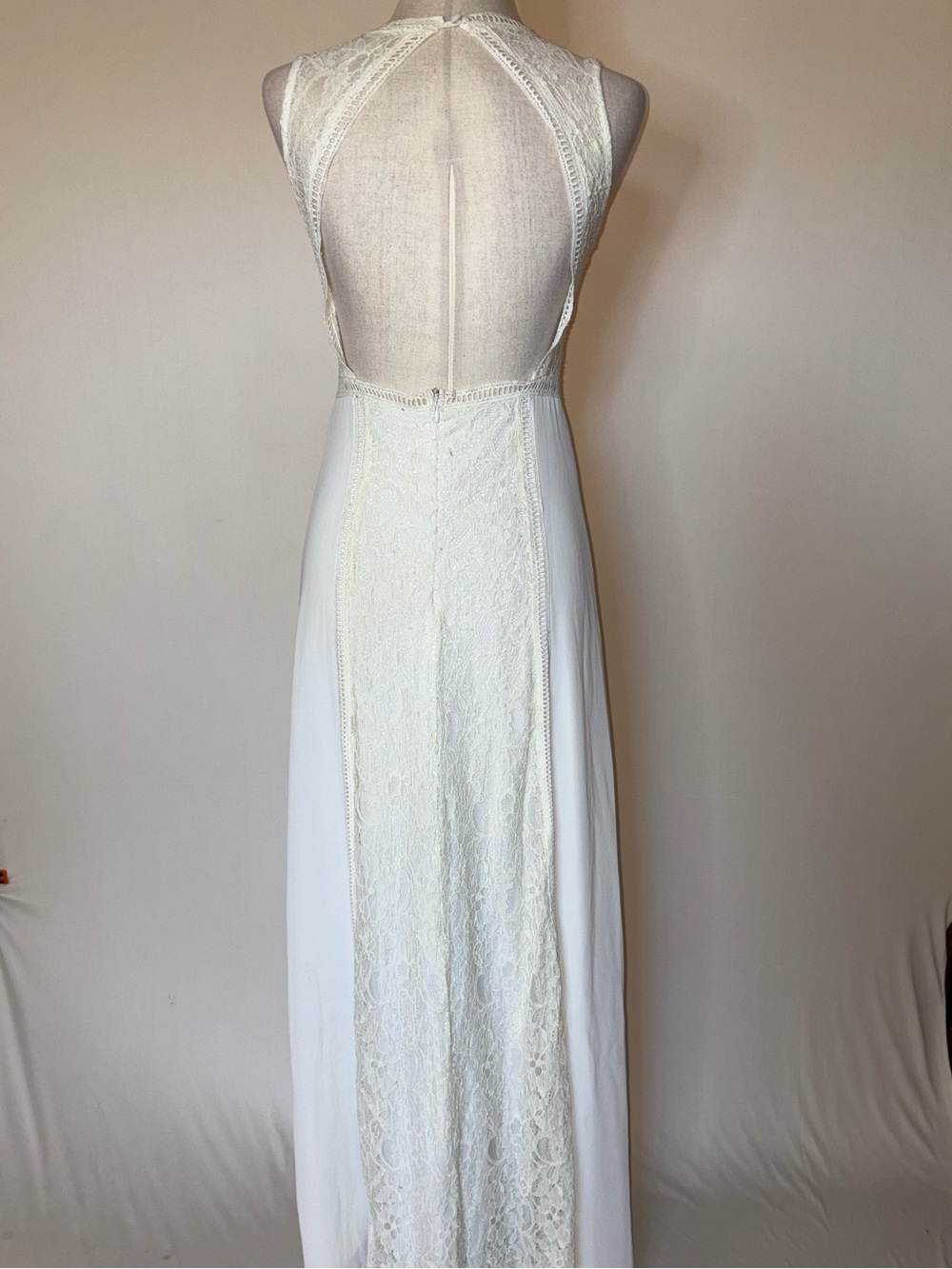 Lulus Bohemian White Lace Maxi Dress with Open Back Size Small - Picture 6 of 9